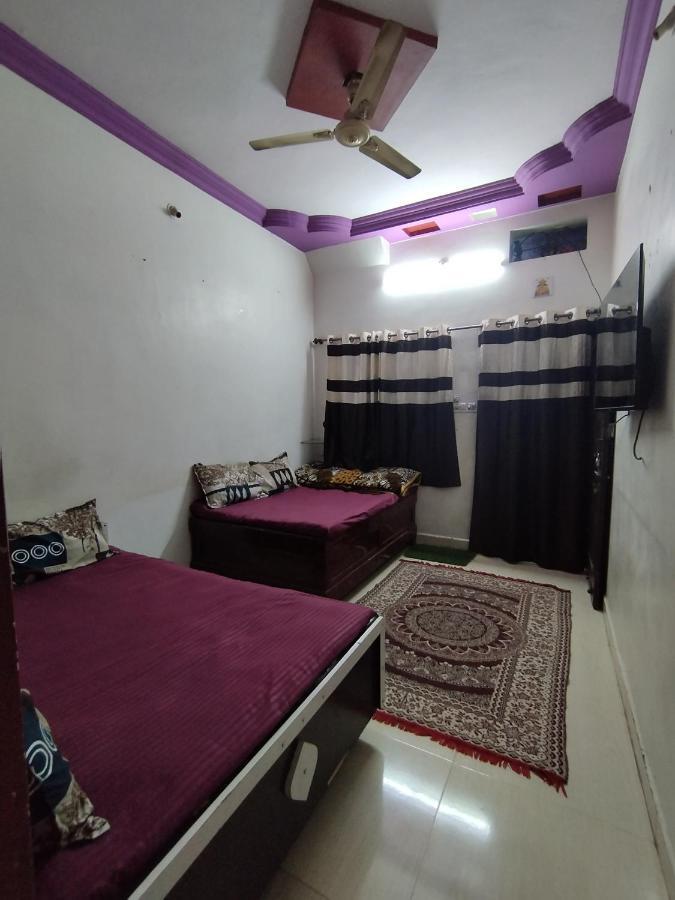 Kalpeshwar Homestay Ujjain Exteriör bild