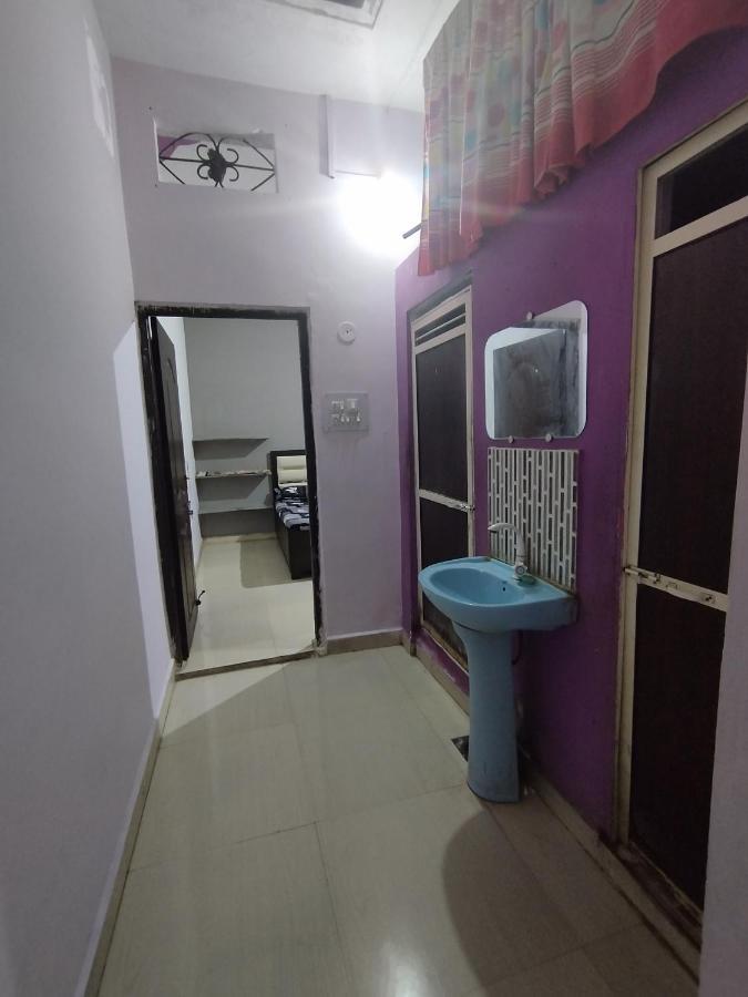 Kalpeshwar Homestay Ujjain Exteriör bild